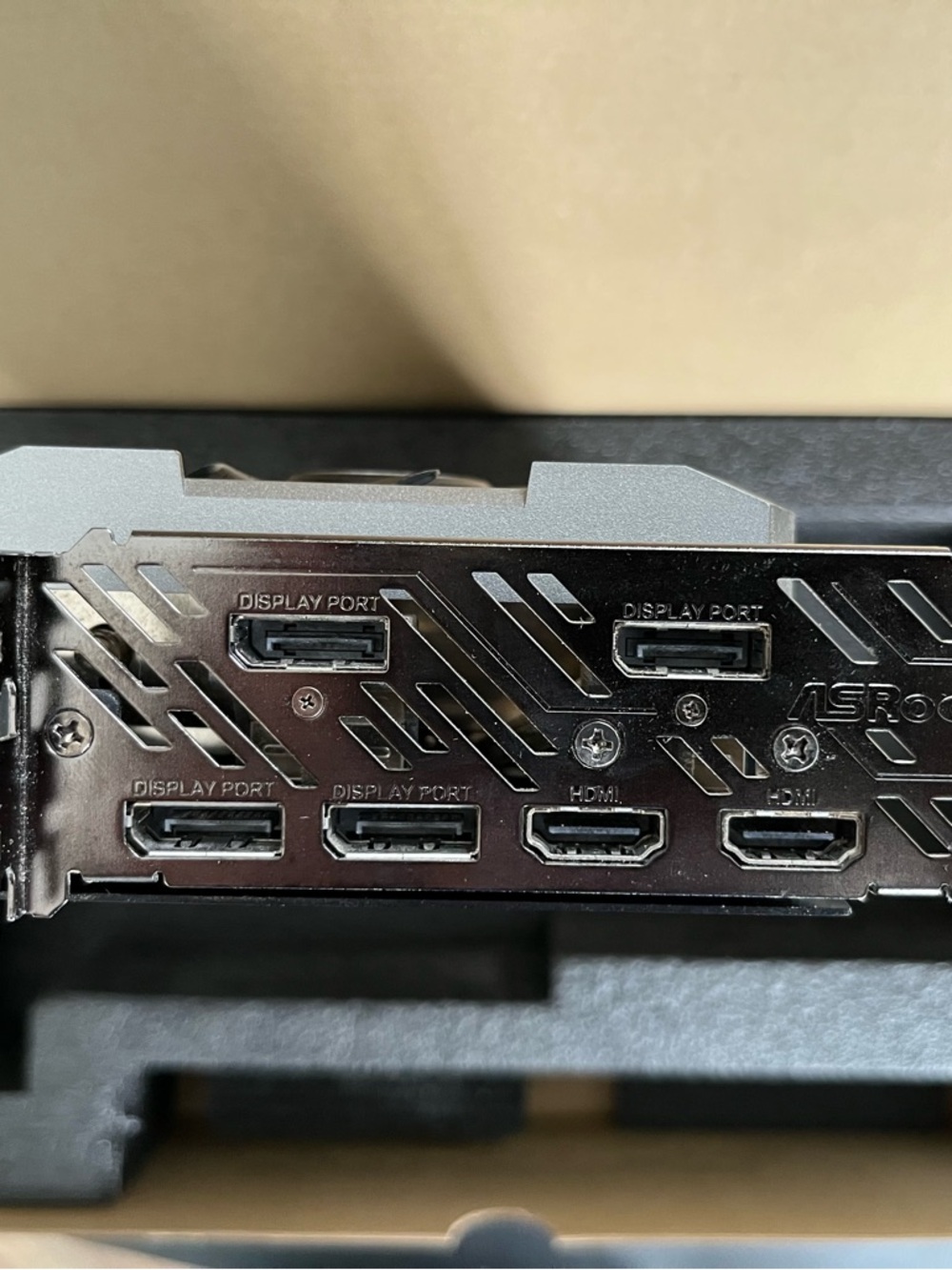 ASRock Taichung Radeon RX 5700 XT - Picture 2 of 6